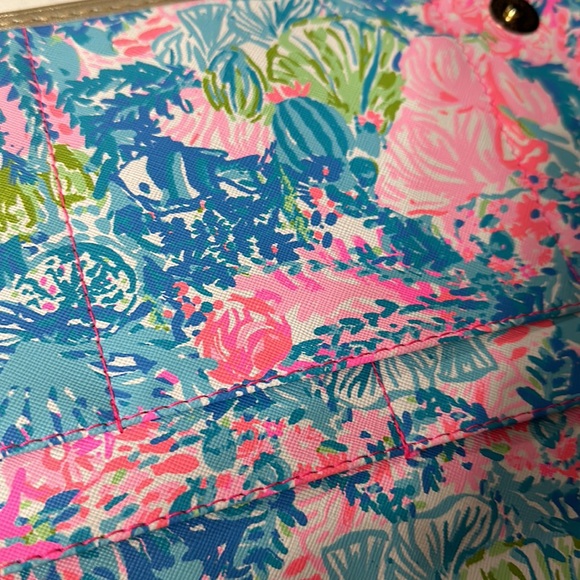 Lilly Pulitzer Organizer - Picture 3 of 5